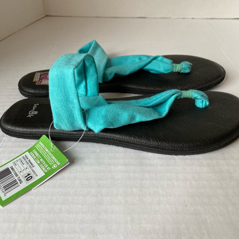 NWT Sanuk Yoga Triangle Sandals Turquoise Size 10 SW11050